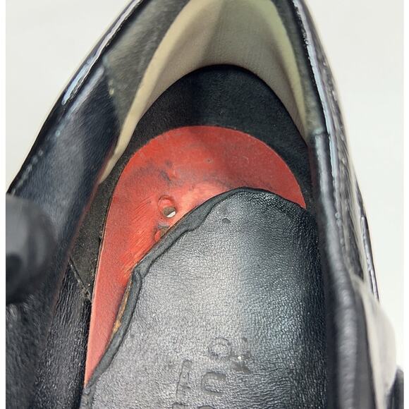 Gucci Black Patent Leather Bootie via Sophisticated Silhouette Size 9.5 - Picture 3 of 10